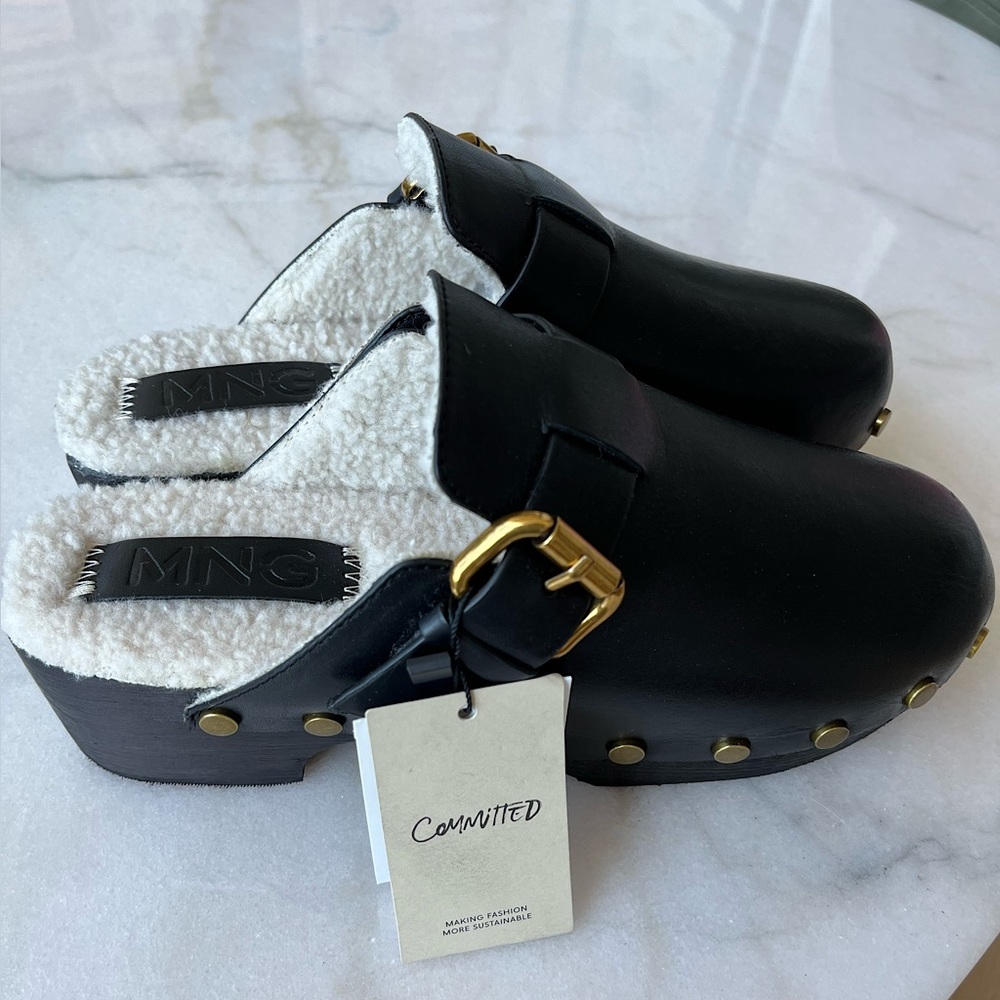 NWT Mango shearling lined black leather clogs